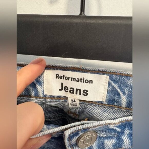EUC- REFORMATION CYNTHIA HIGH RISE STRAIGHT JEAN- Size 24 - Picture 9 of 11